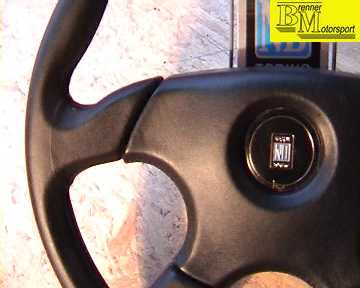 38er Nardi Vierspeichen Lederlenkrad in Schwarz 38er Nardi Vierspeichen Lederlenkrad in Schwarz